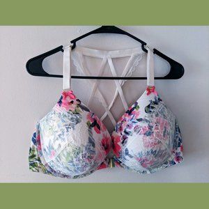 Lane Bryant Front-Clasp Floral Boost Plunge Bra